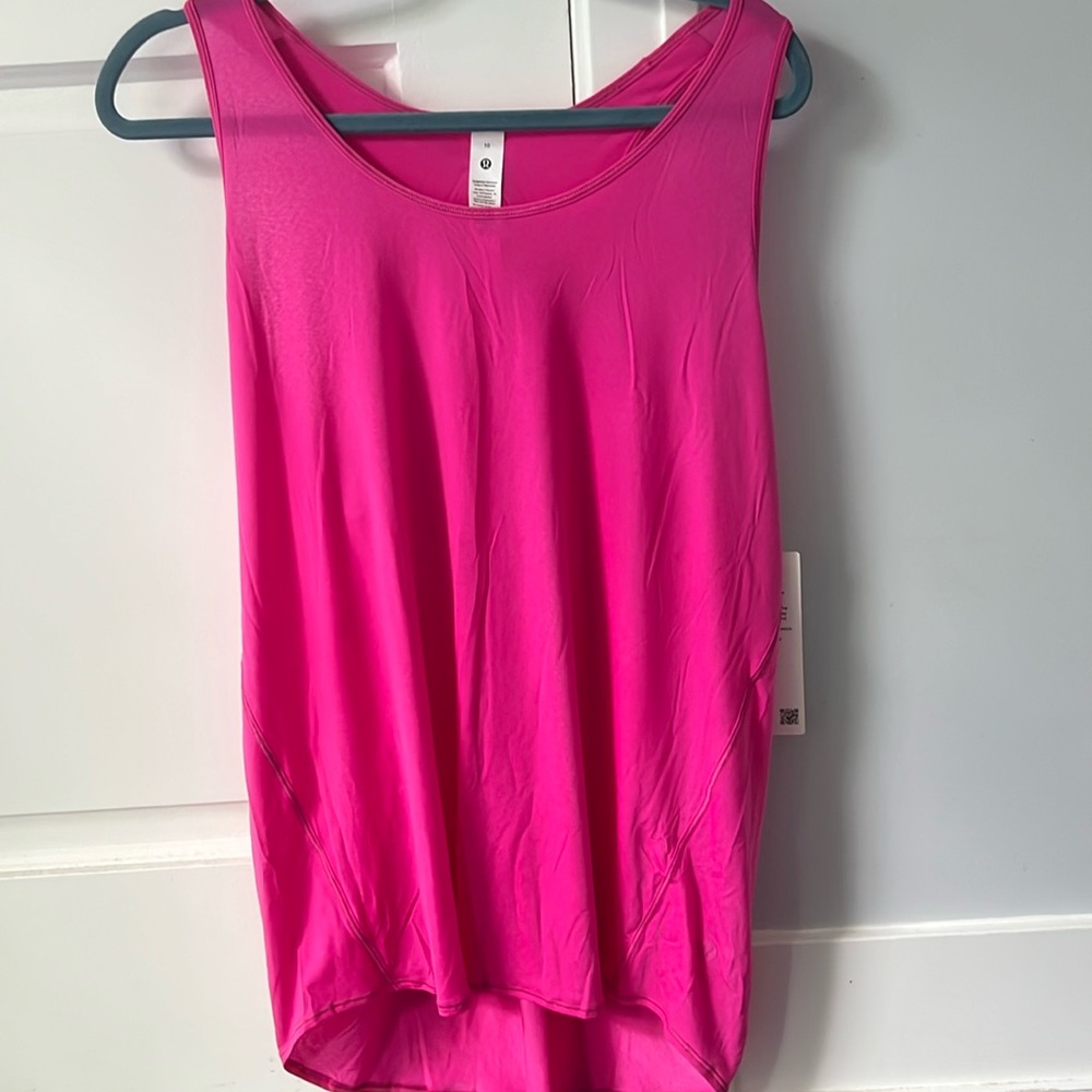 Lululemon size 10 Essential pleated top, sonic pink, new with tags